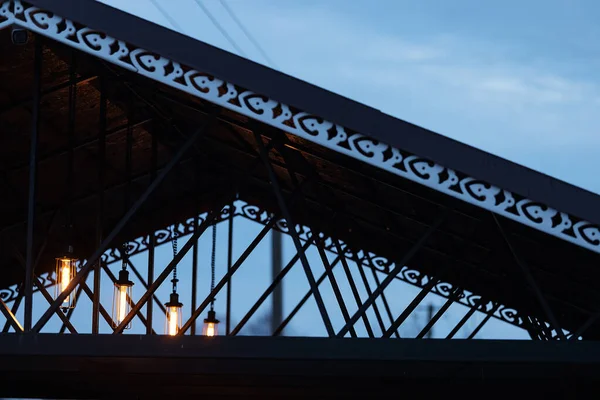 Эдисон Лампы Потолком Декоративное Старомодное Освещение Крышей Веранды Загородного Дома — стоковое фото