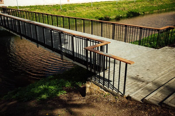 Brug Vijver Bij Het Kasteel Een Oud Stenen Fort Met — Stockfoto