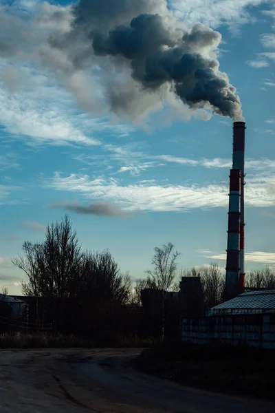 Rookschoorstenen Van Fabrieken Verontreiniging Van Atmosfeer Door Emissies Kooldioxide Schadelijke — Stockfoto