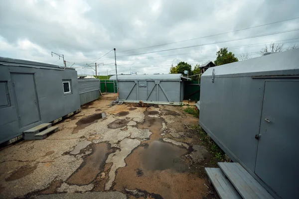 Movimento Sinal Proibido Cerca Metal Estrada Está Bloqueada Devido Problema — Fotografia de Stock