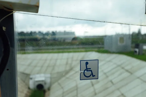 Disabled Sign Glass Assistance Citizens Limited Mobility Symbol Denoting Something — Stock Photo, Image