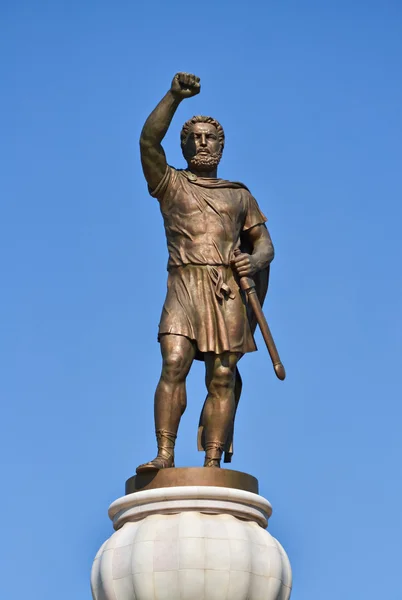 Philip II anıtı