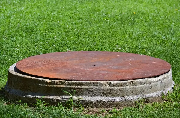 Closeup of a manhole — Stock Photo, Image