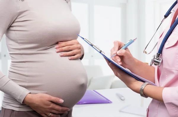 Consulta femenina — Foto de Stock