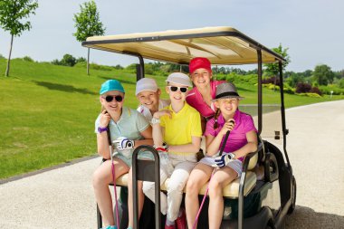 Çocuklar golf rekabet