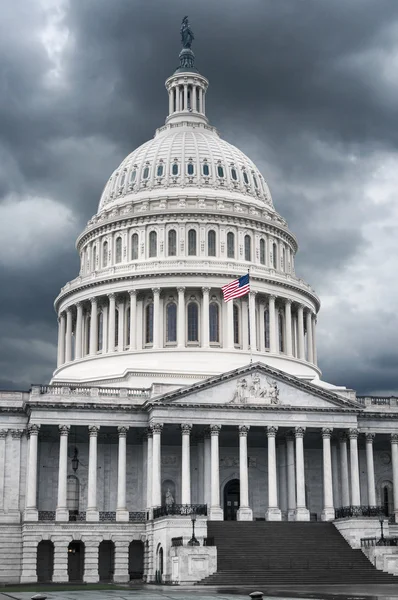 Edificio del Capitolio, en Washington D.C. en el día lluvioso —  Fotos de Stock