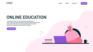 Uzaktan çalışma ya da kıdemli eğitim. Ev ofisinde çalışan yaşlı bir kadın, bilgisayar ekranına bakıyor ve iş arkadaşlarıyla internetten konuşuyor. Merkez ofis. Düz vektör çizimi. İniş sayfası.