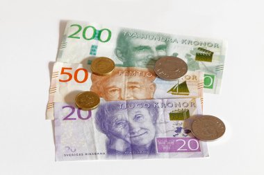 İsveç para birimi, 20 Sek ve 200 Sek, yeni düzen 2015