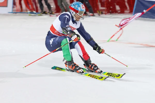 Skier Stefano Gross skiing at a slalom event — Stock Photo, Image