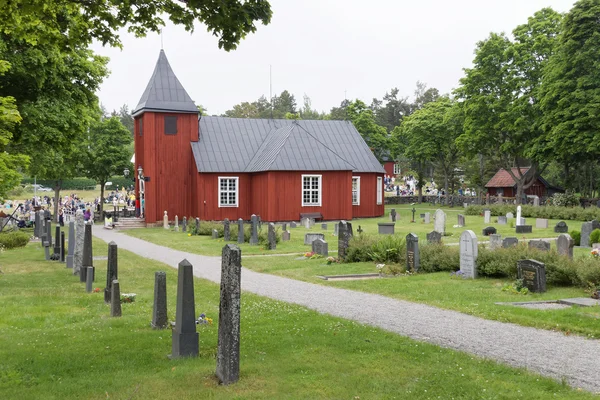 Vaddo Suecia Junio 2016 Iglesia Tradicional Roja Madera Cementerio Suecia — Foto de Stock