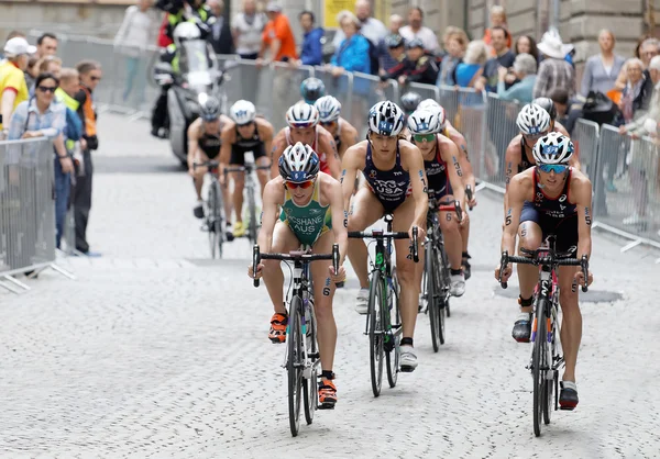 Stockholm Jul 2016 Grupp Kvinnliga Triathletcyklister Charlotte Mcshane Sarah True — Stockfoto