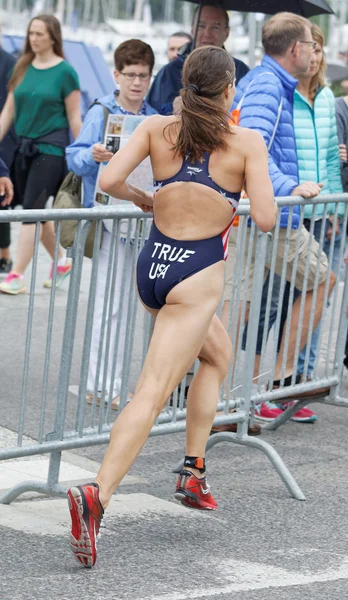 Stockholm Jul 2016 Vista Trasera Triatleta Sarah True Corriendo Evento — Foto de Stock