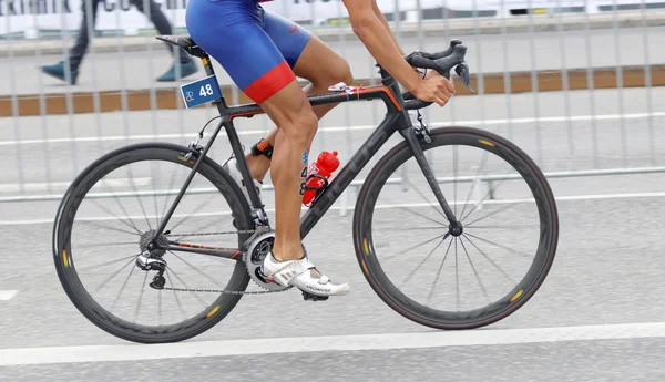 Stockholm Suécia Jul 2016 Vista Lateral Ciclista Masculino Triatleta Sem — Fotografia de Stock