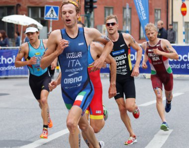 Çalışan triathletes eski şehir Stockholm
