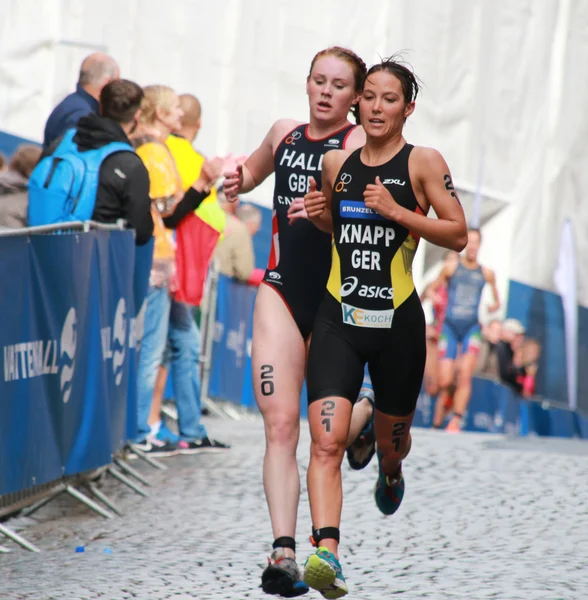 Anja Knapp and Lucy Hall — Stock Photo, Image