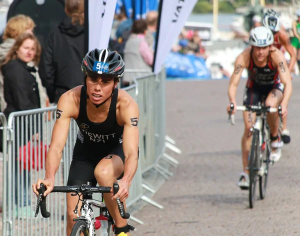 Andrea Hewitt cycling after the transition zone — Stock Photo, Image