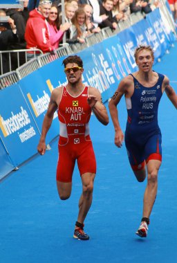 Alois Knabl ve Igor Andreyeviç Polyanski