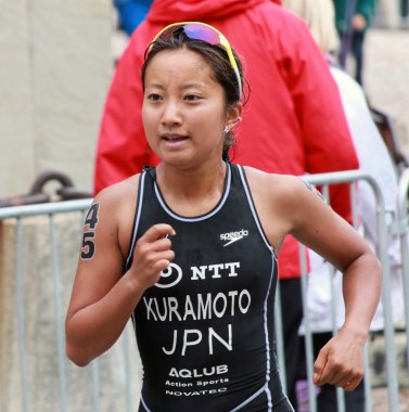 Aoi Kuramoto çalıştıran