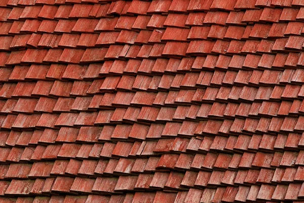 Red shingle roof made of wood — Stock Photo, Image