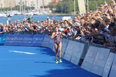 Sarah True a few yards before winning