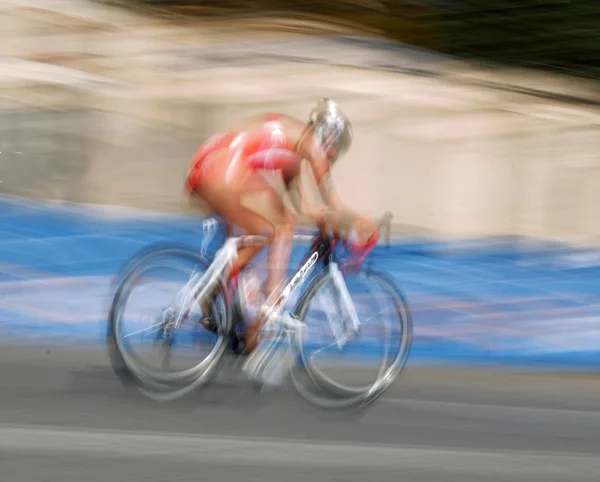 Bicicletta molto rapida, la velocità lo rende poco affilato — Foto Stock