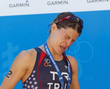 Sarah True getting champagne in her eyes