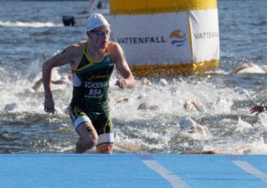 Yüzücü Henri denizden tırmanma Schoeman (Rsa)