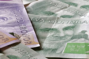 İsveç para birimi, 20 Sek ve 200 Sek, yeni düzen 2015
