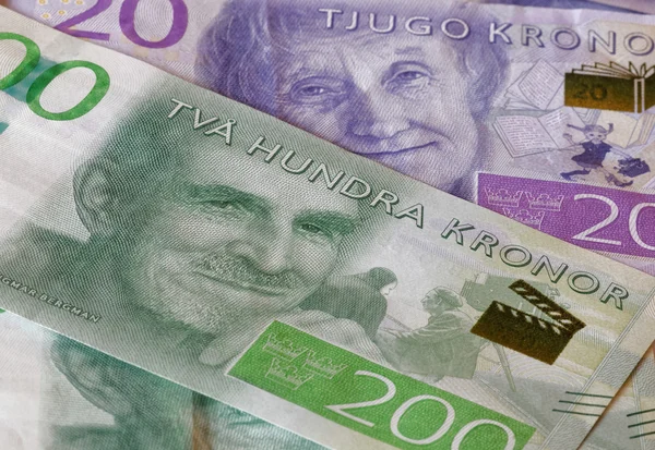 İsveç para birimi, 20 Sek ve 200 Sek, yeni düzen 2015