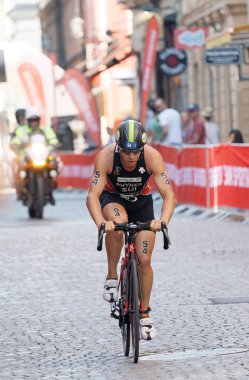 Triatlet Patrick Rhyner Bisiklete binme