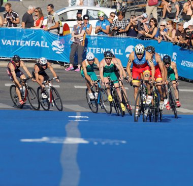 İspanyol triatlon rakip yokuş yukarı Bisiklete binme