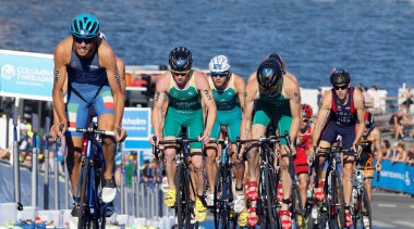 Yokuş yukarı Bisiklete binme triatlon rakip grup