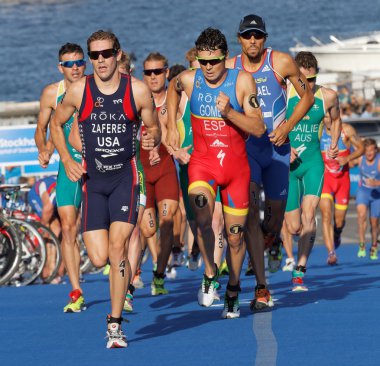 Grup lideri Ja dahil triathletes çalışan Close-Up