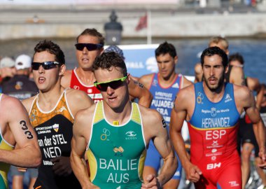 Bailie, Stel, Hernandez triathletes çalışan grubunun yakın çekim