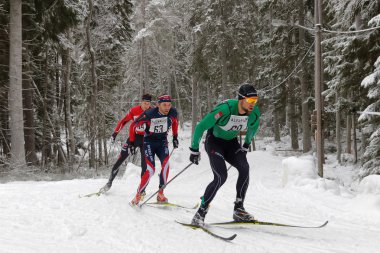 Grup cross country kayak güzel spru erkeklerde mücadele