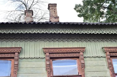 Pencereler için Burgonya koruyucu süs ve çatı için yeşil süs