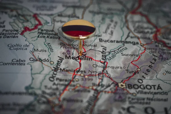 Medellin Appuntato Una Mappa Con Mappa Colombia — Foto Stock