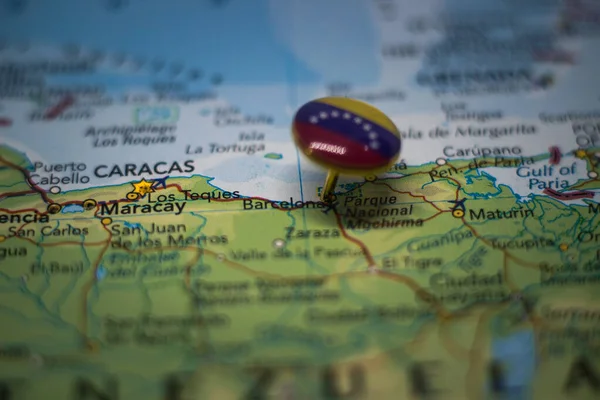 Barcellona Inchiodata Una Mappa Con Bandiera Venezuela — Foto Stock