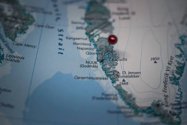 Nuuk Capitale Più Grande Città Della Groenlandia Appuntato Sulla Mappa — Foto Stock
