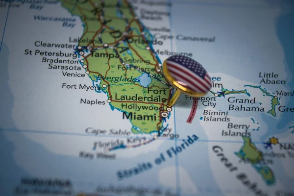 Fort Lauderdale, Florida pinned on a map with USA flag