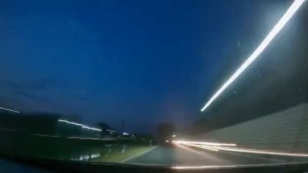 Tidsbrist Från Bil Som Kör Vägen Natten — Stockvideo