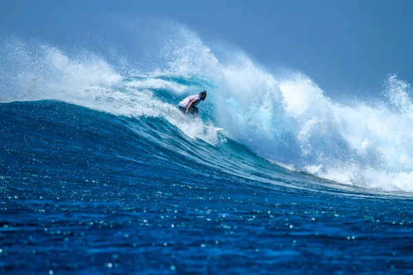 Surfista Onda Aquamarina Azul Perfeita Linha Vazia Perfeito Para Surfar — Fotografia de Stock
