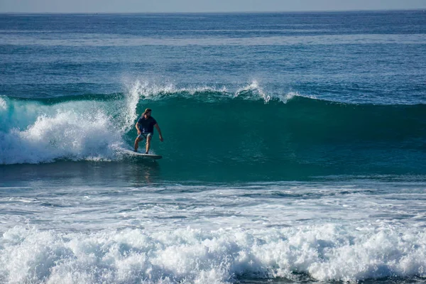 Surfista Perfecta Ola Azul Aguamarina Alineación Vacía Perfecto Para Surf — Foto de Stock
