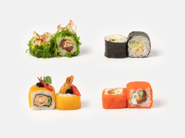 Sushi Maki Roladki Zestaw Bułek Sushi Łososiem Krewetki Wióry Tuńczyka — Zdjęcie stockowe