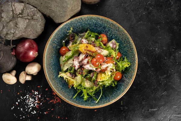 Salad Octopus Orange Arugula Fresh Vegetables — Stock Photo, Image