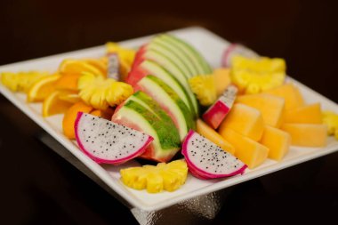 Mola için tropikal meyve prapare kes