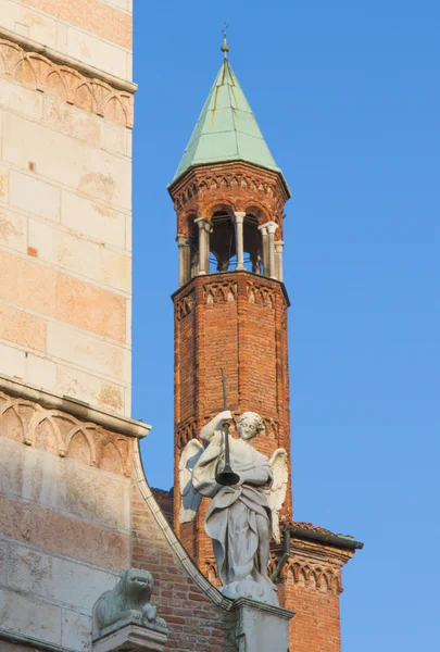 Important ancient church of an Italian city — Stock Photo, Image