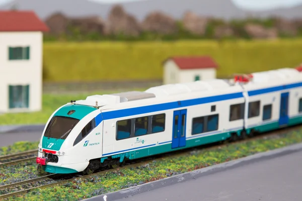 model tren