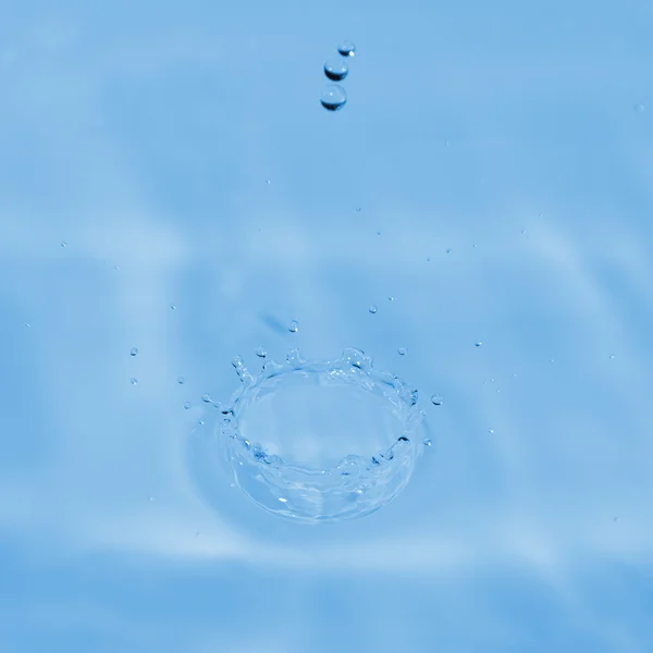 Gota de agua dulce —  Fotos de Stock