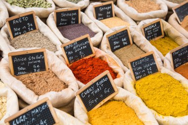 çeşitli baharatlar